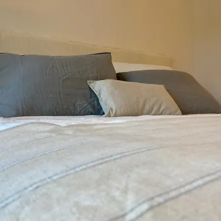 Nuevo, Equipado Y Decorado Con Estilo パラモス